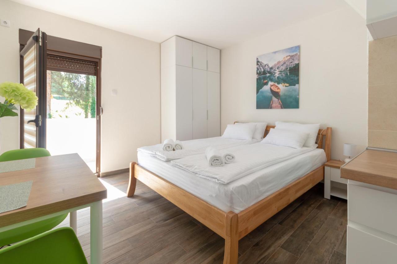 Montekarlo Na Drini Bed & Breakfast Mali Zvornik Екстериор снимка