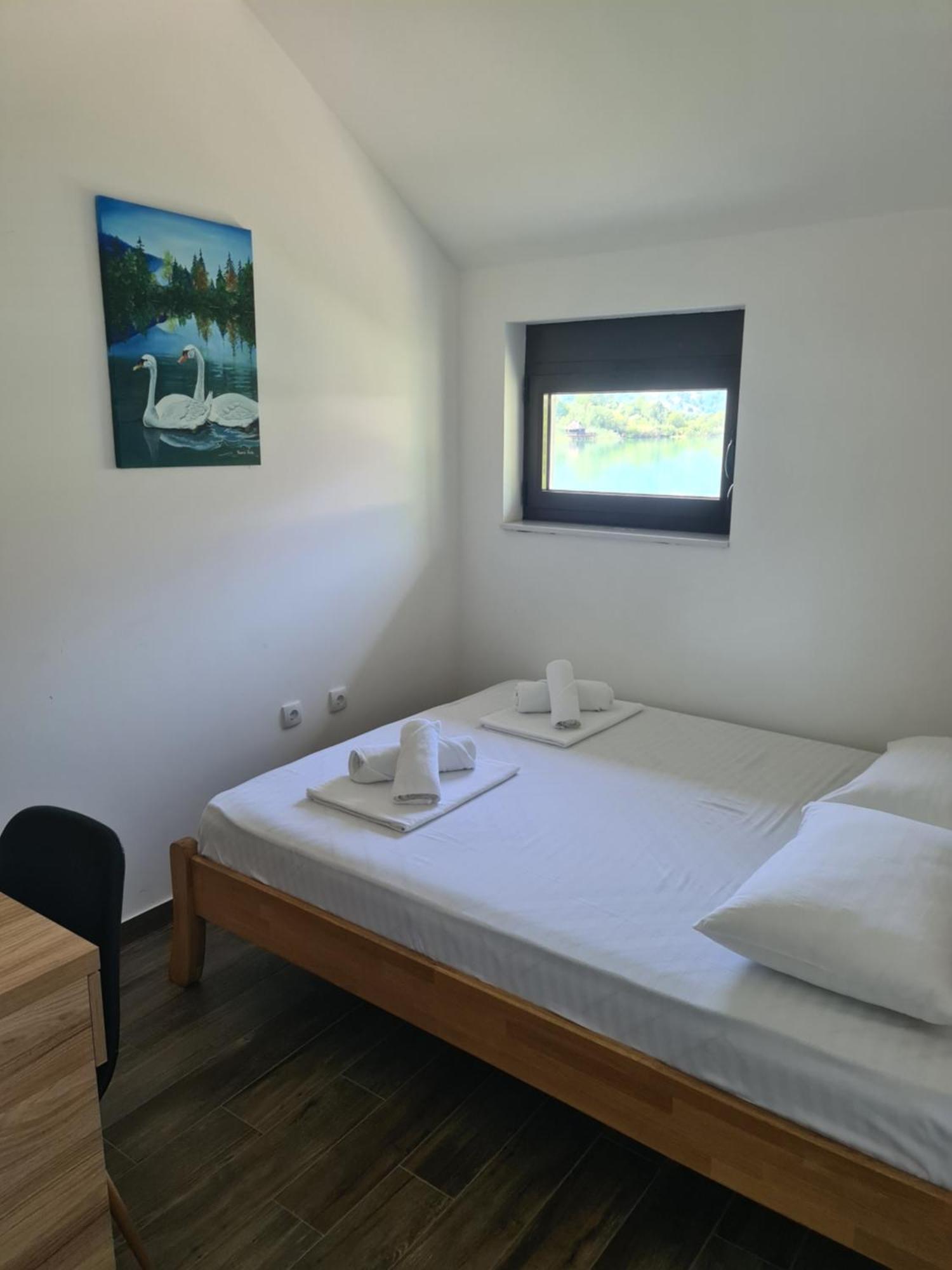 Montekarlo Na Drini Bed & Breakfast Mali Zvornik Екстериор снимка