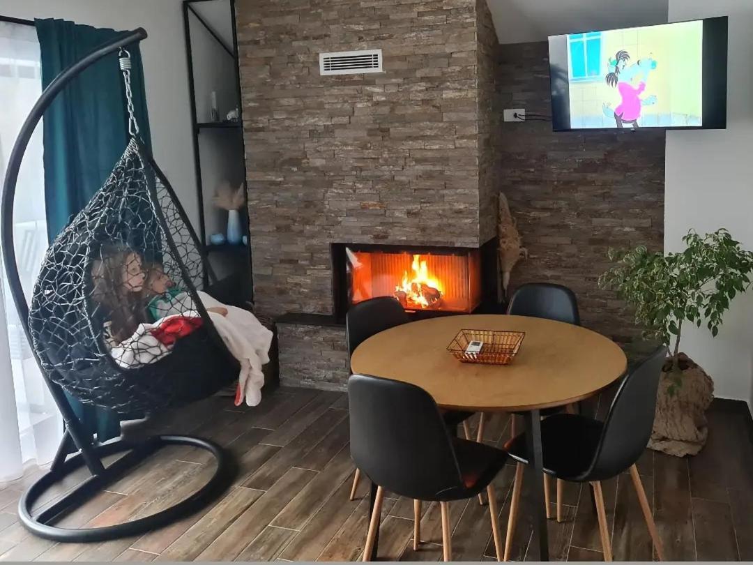 Montekarlo Na Drini Bed & Breakfast Mali Zvornik Екстериор снимка