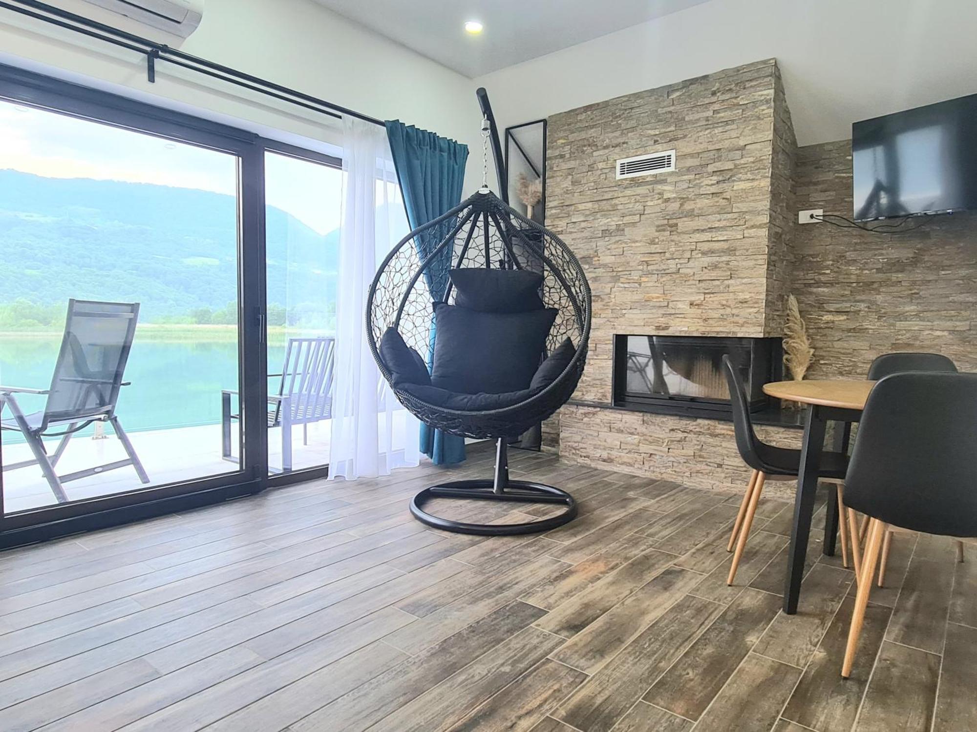 Montekarlo Na Drini Bed & Breakfast Mali Zvornik Екстериор снимка